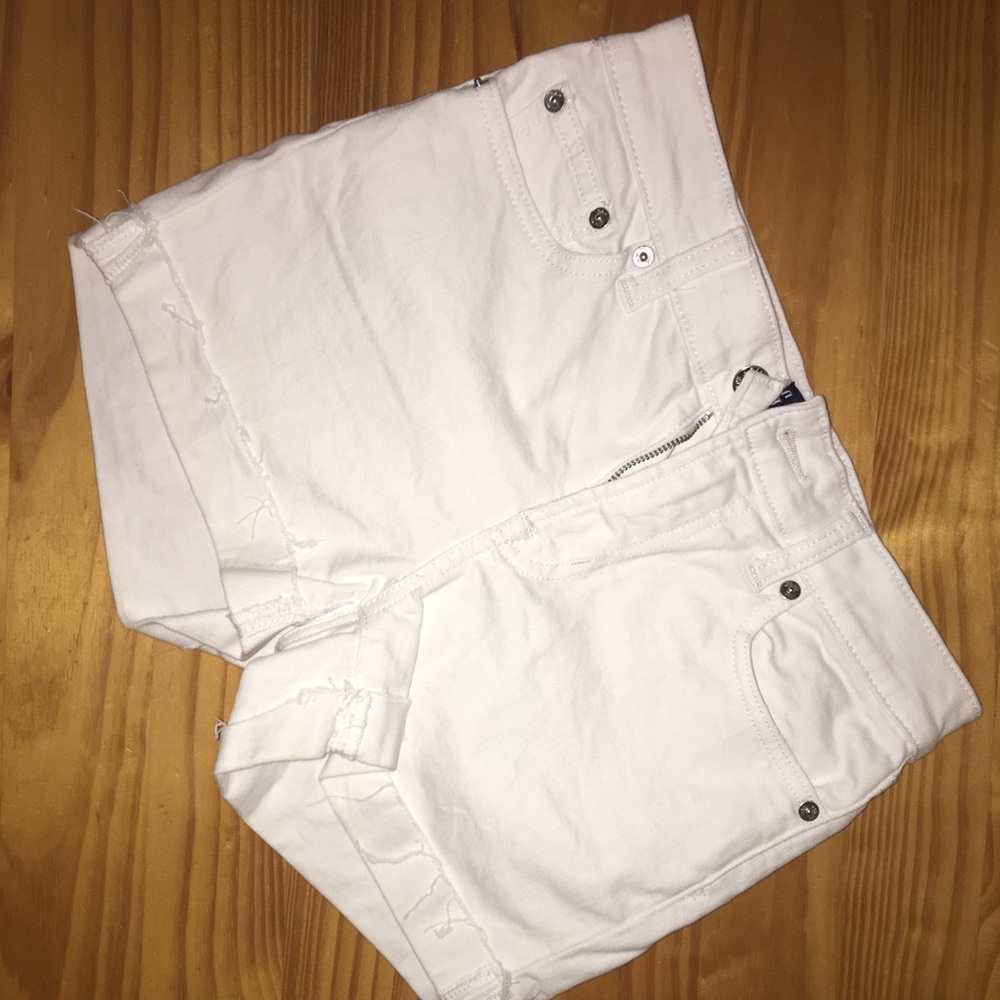 NEW! Gap shorts
